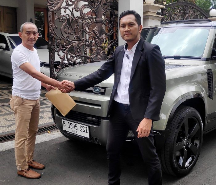Serah Terima Defender Pak Syarif, ATPM Land Rover Pantai Indah Kapuk, Jakarta Indonesia